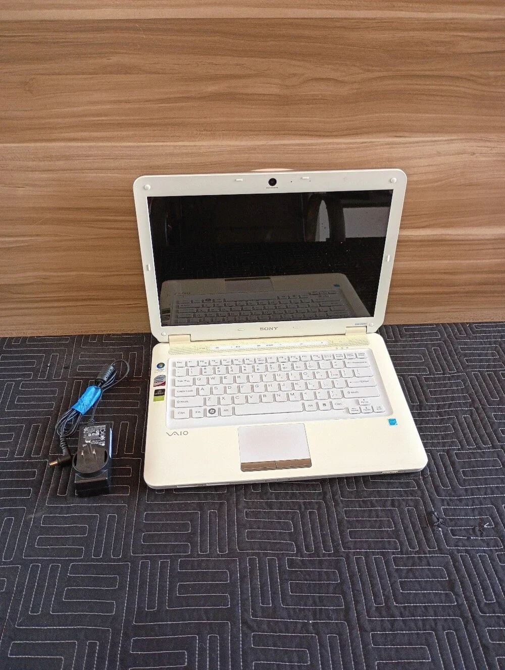 Sony VAIO PCG-3E2L Laptop with Charger Factory Reset Tested
